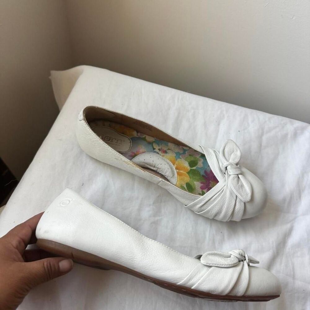 Born White Leather Bow Ballet Flats Women’s Size 9 / EU 40.5